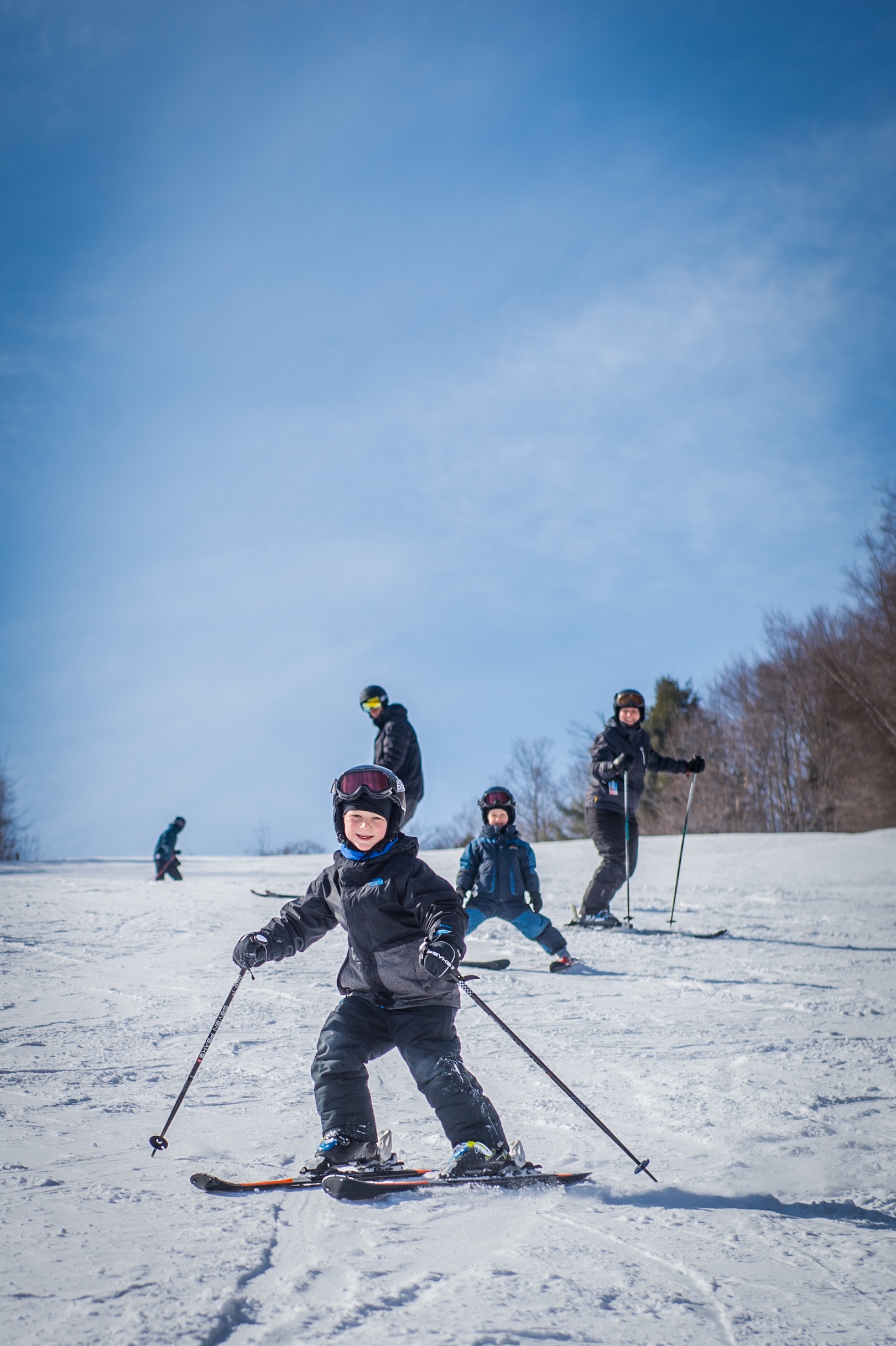 famille en ski