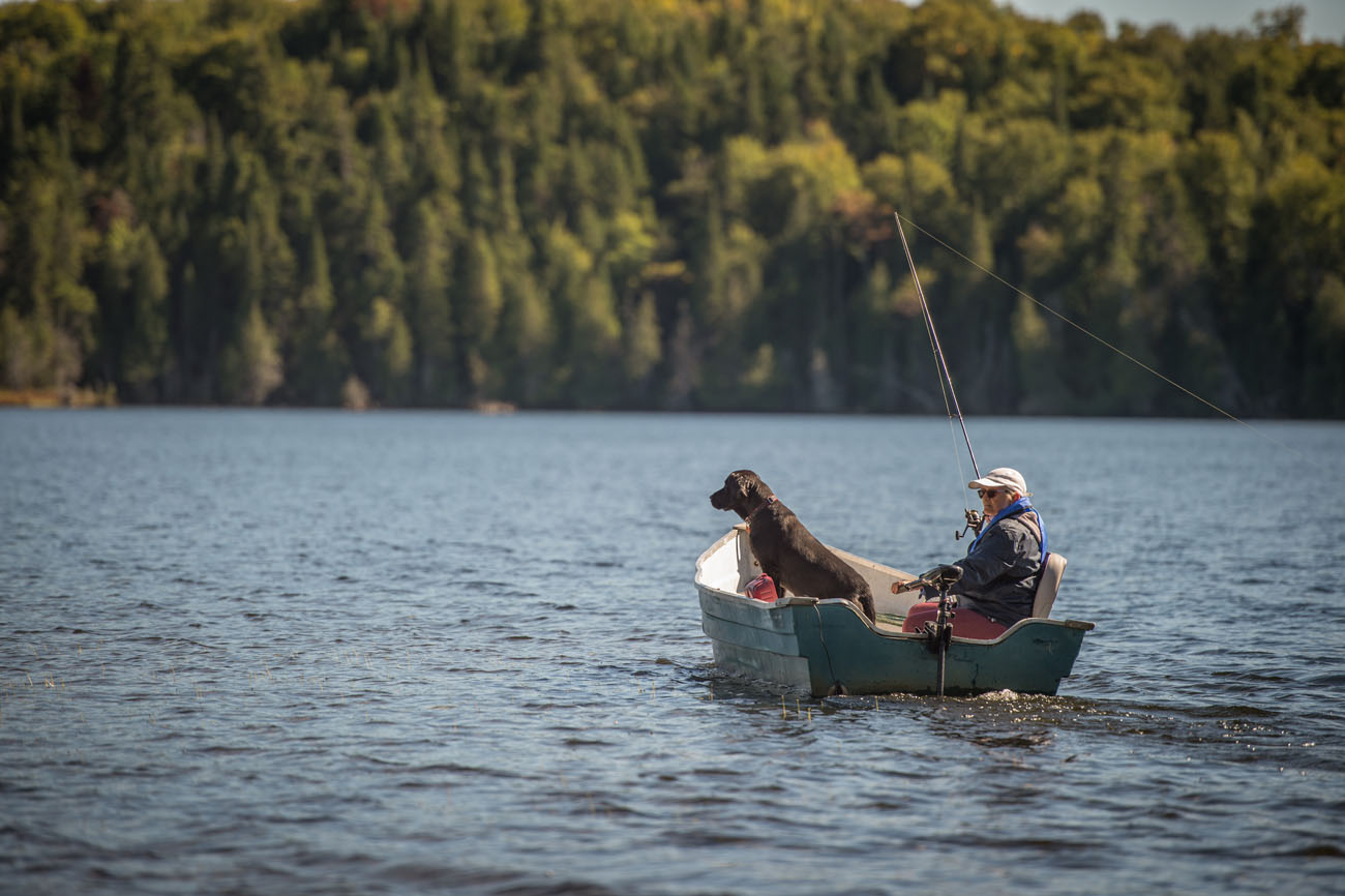 pêche en pourvoirie avec chien