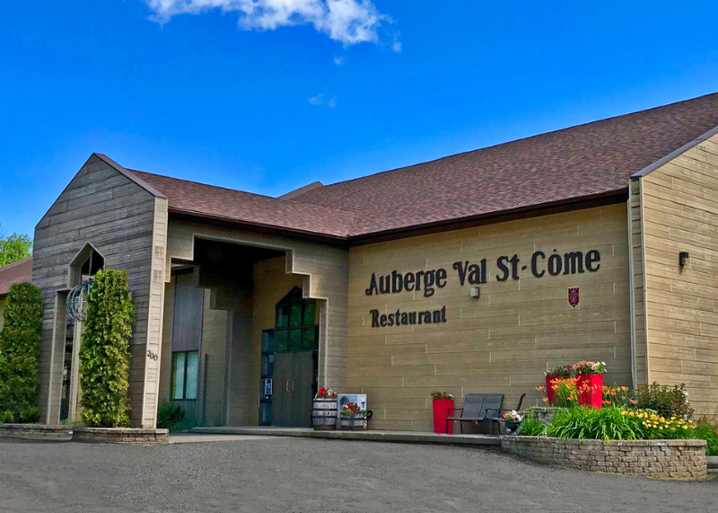 Façade de l'Auberge Val St-Côme